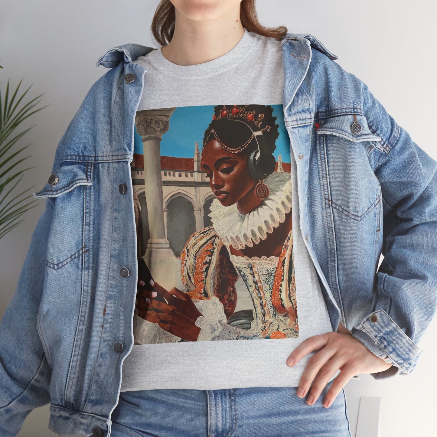 The Queen's Scroll Unisex Heavy Cotton Tee